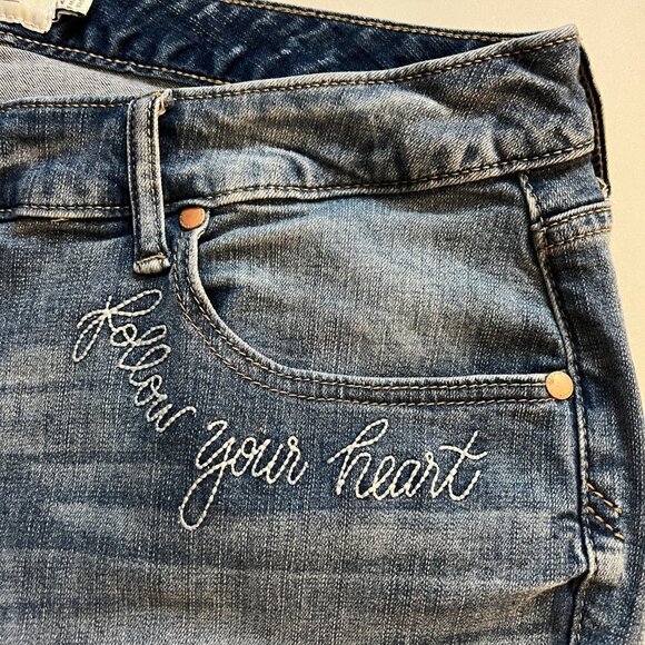 Torrid Plus Girlfriend Mid=Rise Embroidered Follow Your Heart Jeans - Picture 7 of 12